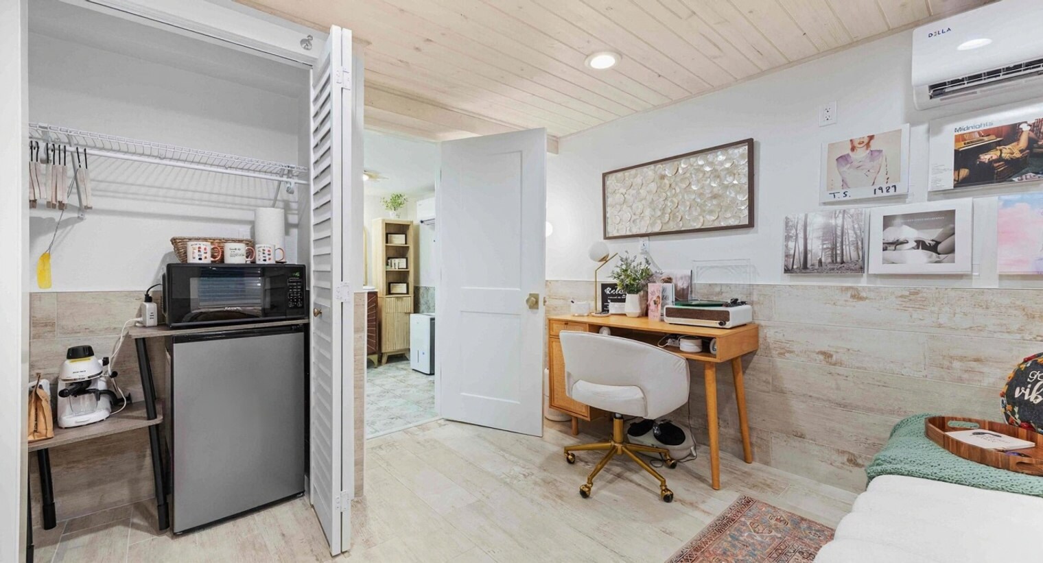 Building Photo - 33 Santana Dr