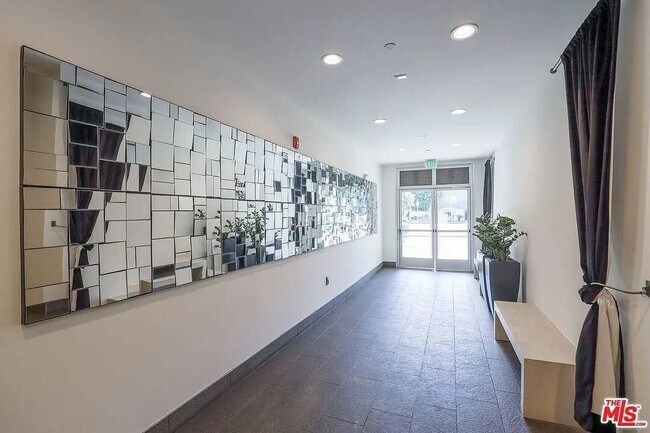 Building Photo - 5308 Sepulveda Blvd