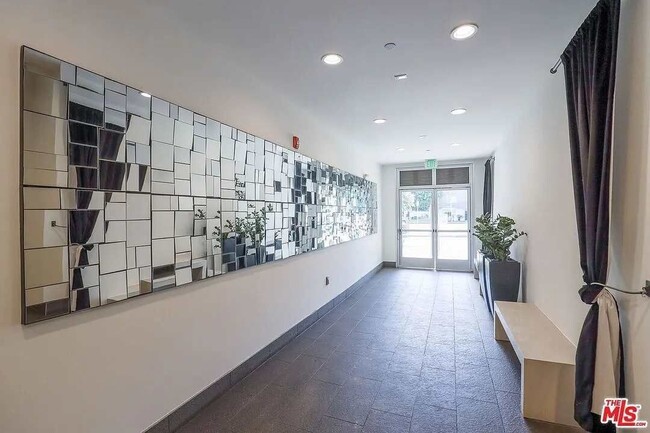 Building Photo - 5308 Sepulveda Blvd