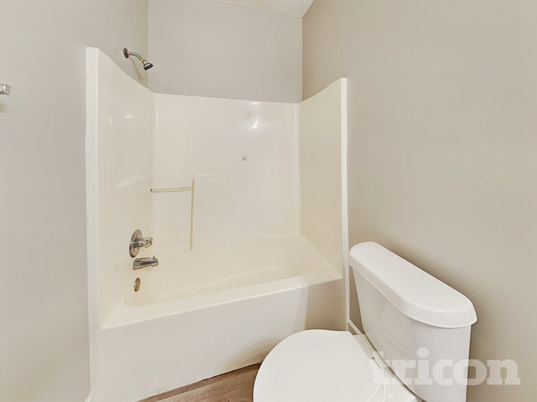 Building Photo - 8018 Christian Ct