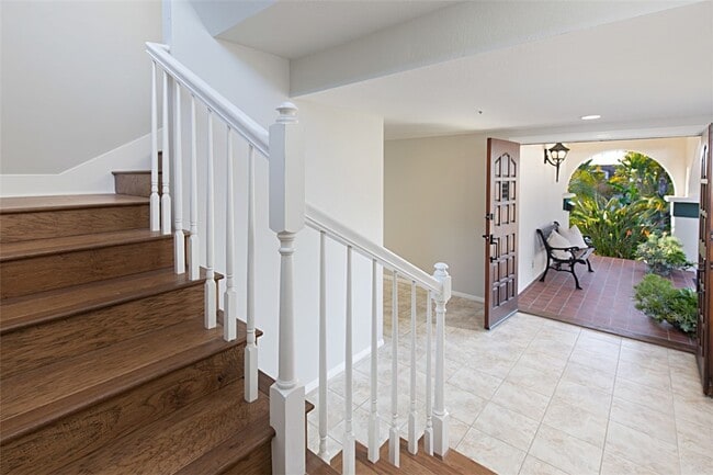 Building Photo - 232 S La Esperanza