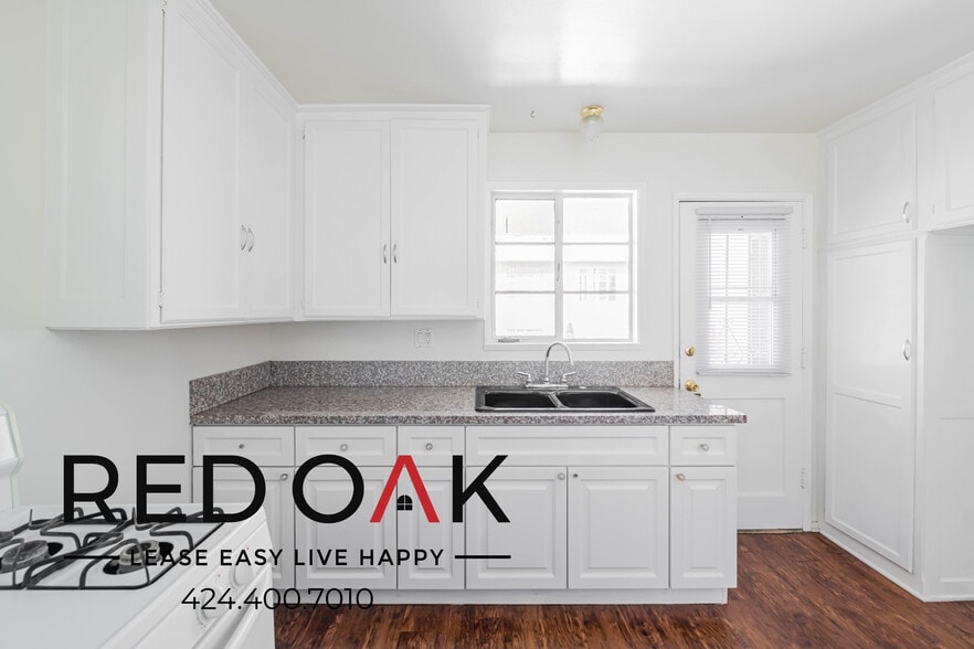 Building Photo - 1315 Laurel Ave