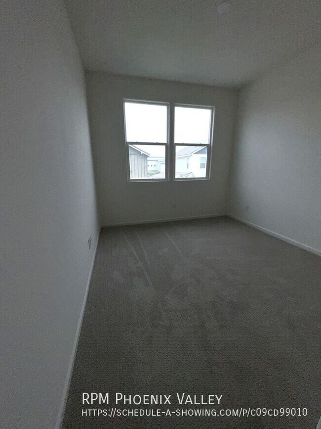 Building Photo - 383 N 157th Ln