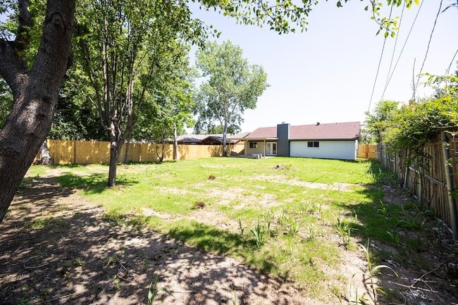 Building Photo - 2609 Herring Cir