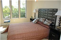 Building Photo - 1525 Birdsall St