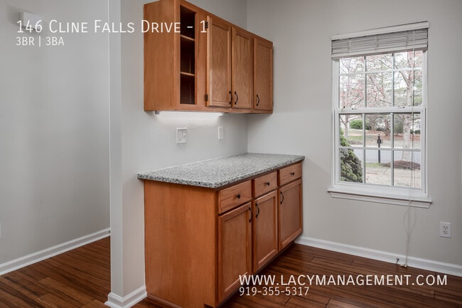 Building Photo - 146 Cline Falls Dr