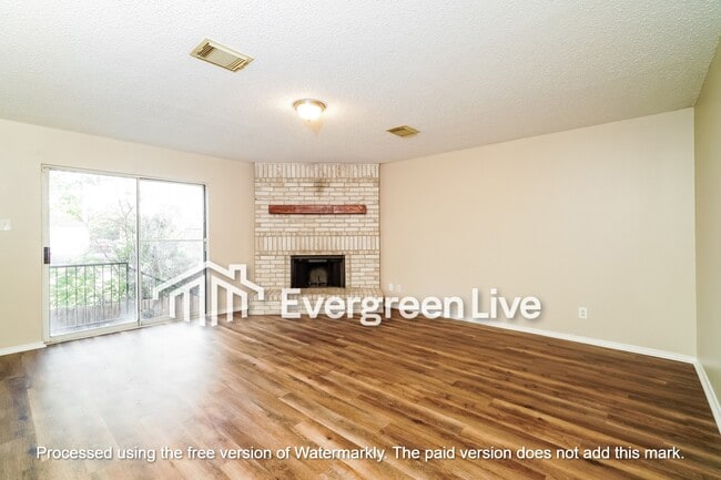 Building Photo - 8511 Coppermine