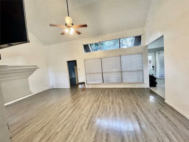 Building Photo - 8215 Sean Park Ct