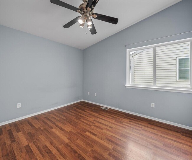 Building Photo - 1696 Reserve Ct