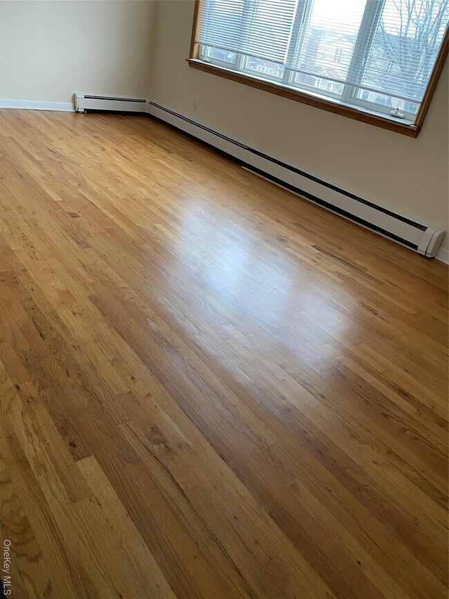 Building Photo - 151-55 20th Rd