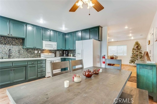 Building Photo - 513 W Victoria Ct