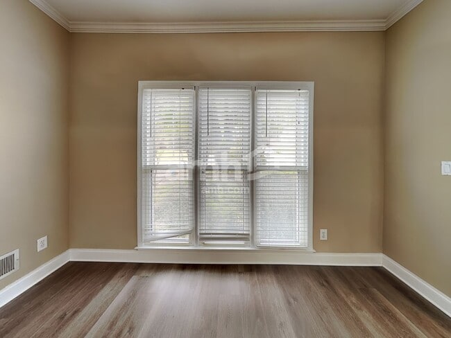 Building Photo - 6105 Braidwood Ct