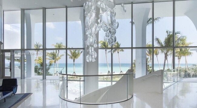 Building Photo - 16901 Collins Ave