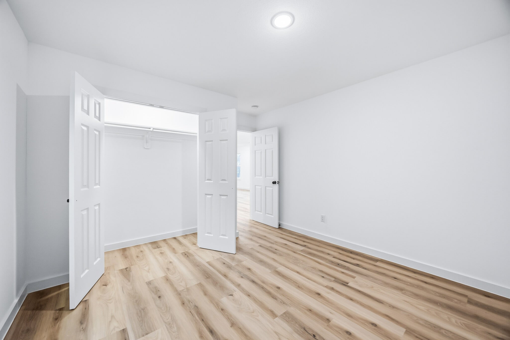 Building Photo - 9316 Sundown Dr