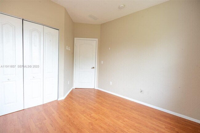 Building Photo - 1770 NE 37th Pl