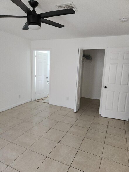 Building Photo - 7846 100th Ave