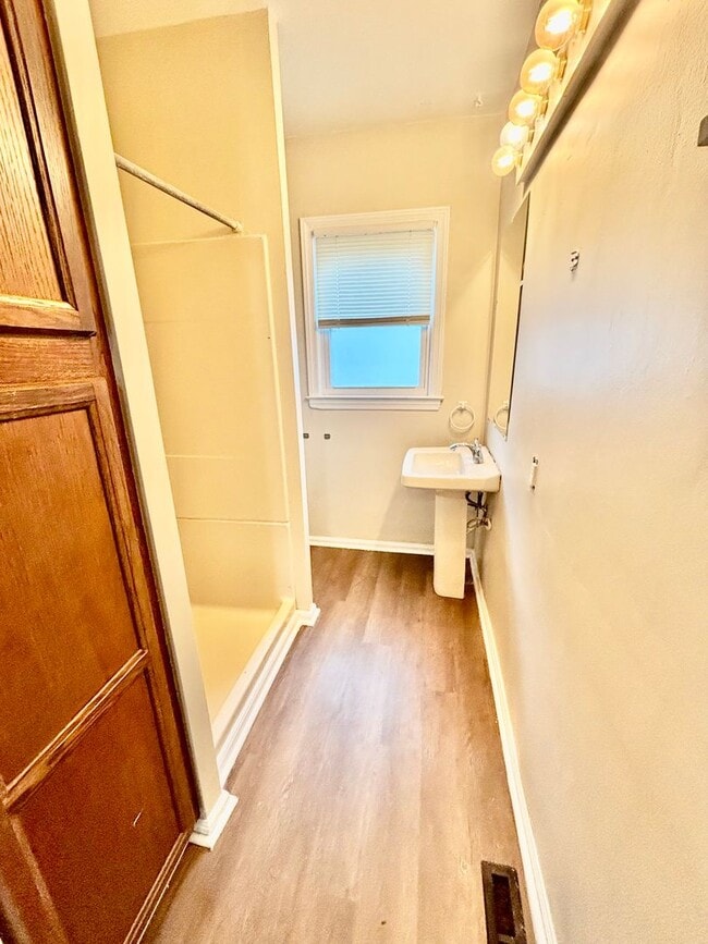 Building Photo - The "More Room to Roam" House: 4 Beds, 2 B...