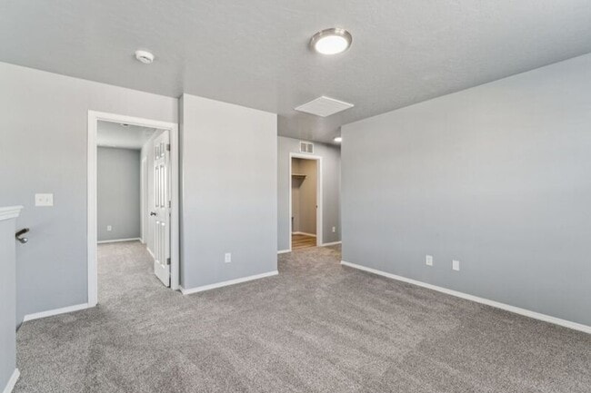 Building Photo - 1367 Placerville Ct