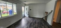 Building Photo - 627 Sequoia Dr