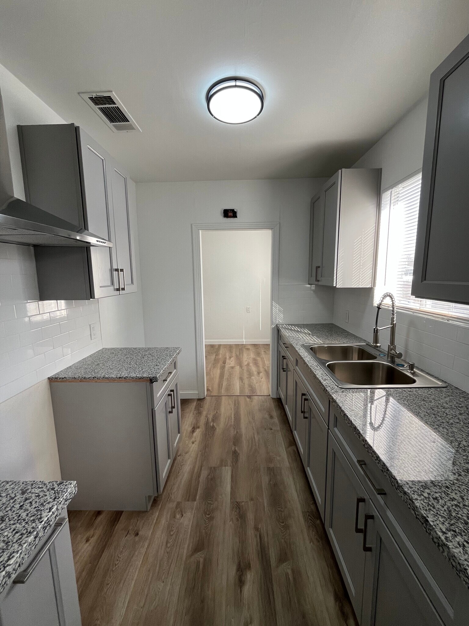 Building Photo - 480 E Monterey Ave