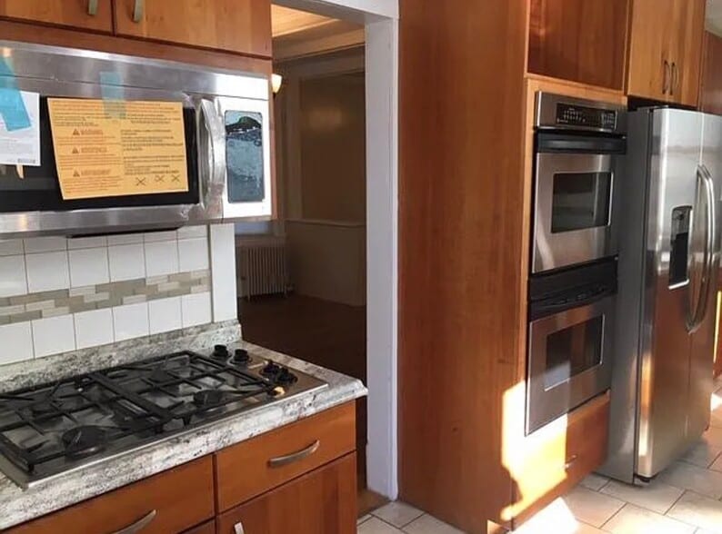 Building Photo - 47 Hillcrest Ave