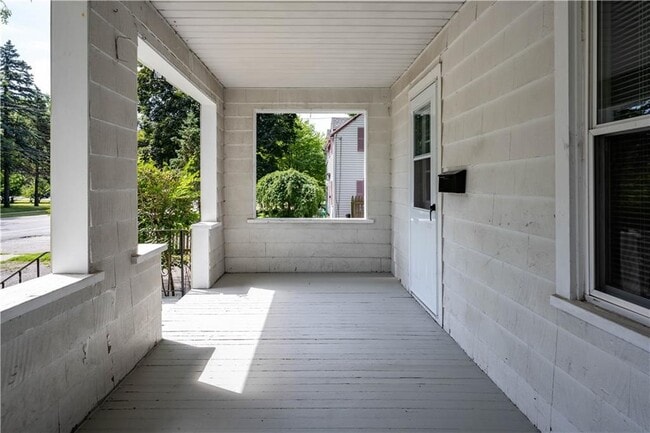 Building Photo - 2029 5 Mile Line Road