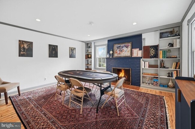 Building Photo - 11641 Glen Rd