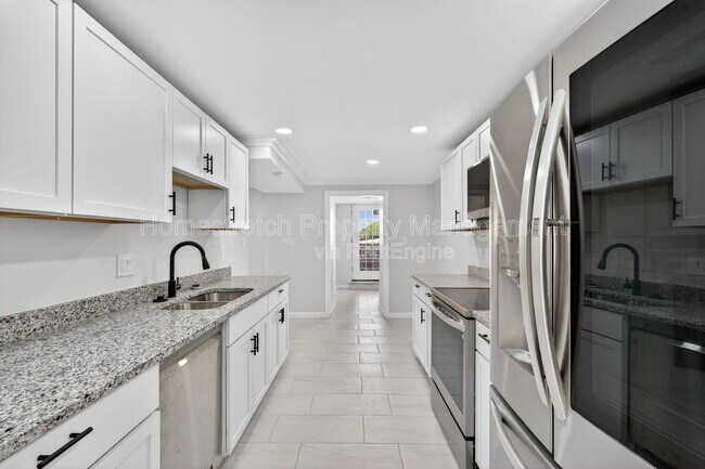 Building Photo - 4561 Laclede Ave