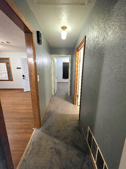 Building Photo - 2101 Adams Ave