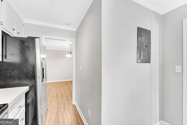 Building Photo - 1420 Old Virginia Ct SE