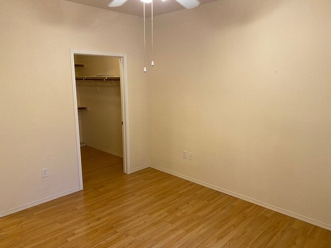 Building Photo - SE!!! Gated!! 2 Bedroom 1st Floor with Bal...
