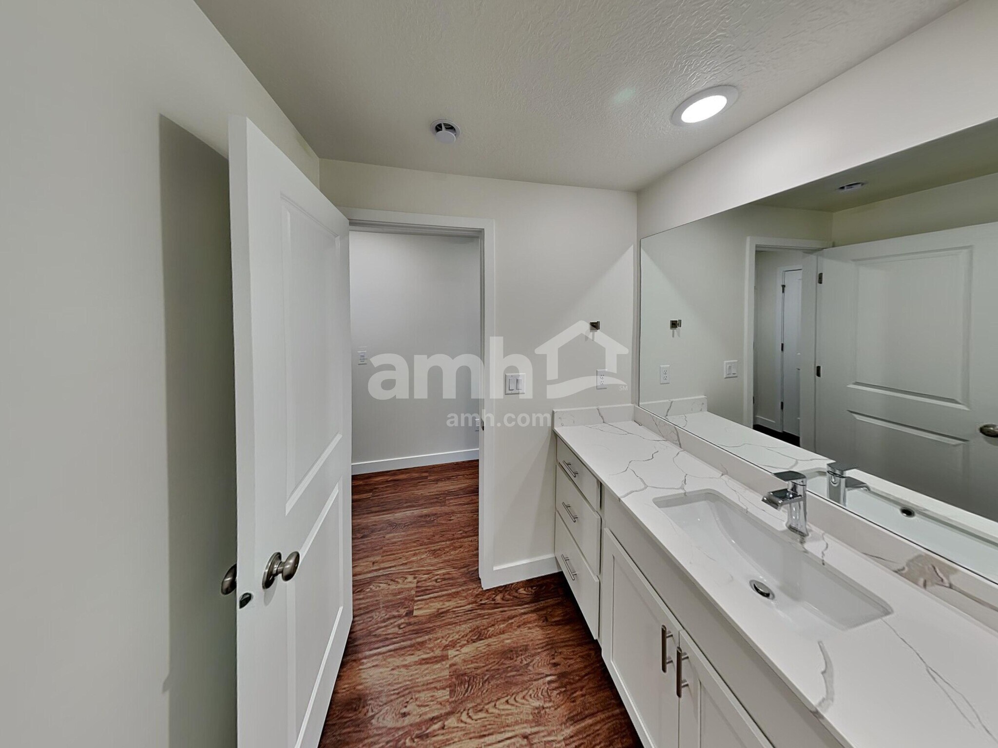 Building Photo - 8949 S John Annie Ln