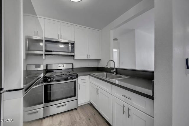 Building Photo - 3116 Casitas Ave
