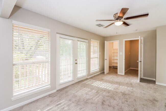 Building Photo - 3823 Glenheather Dr