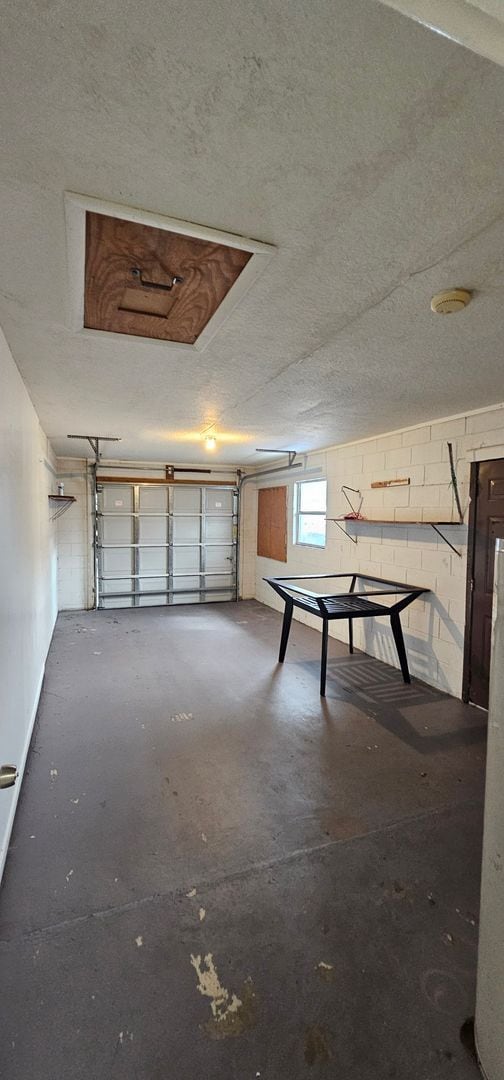 Building Photo - 3 BED / 2 BATH / 1 CAR GARAGE HOUSE (KISSIMMEE)