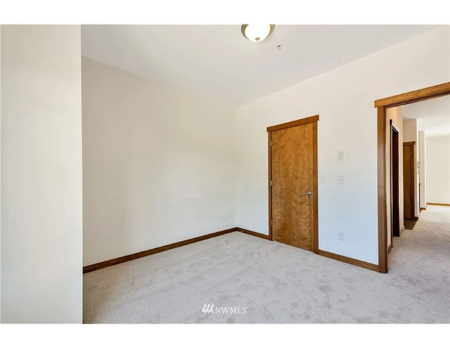 Building Photo - First Floor 2 Bedroom 2 Bath Condo - Quinn Ct
