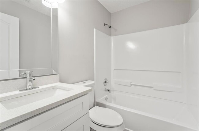 Building Photo - 298 Fallview Dr