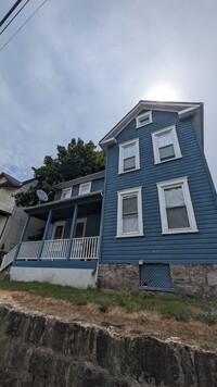 Building Photo - 443 Goethe St