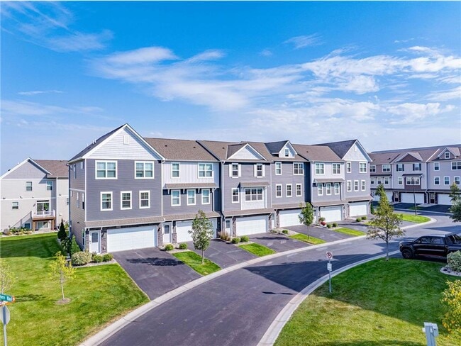 Building Photo - 1619 Windigo Ln