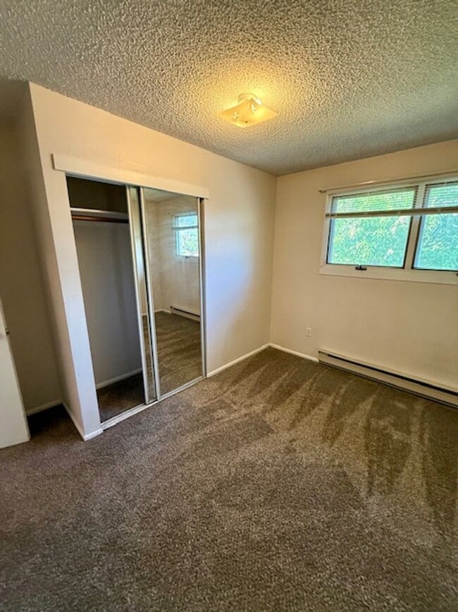 Building Photo - 3 Bedroom, 2 Bathroom Duplex- 5 minute walk from MSU - Flexible Lease Terms - 6 Months, 9 Months ...