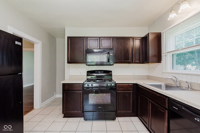 Building Photo - 4635 Hinesley Ave