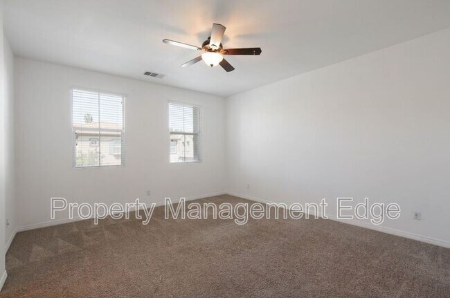 Building Photo - 40358 Calle Real