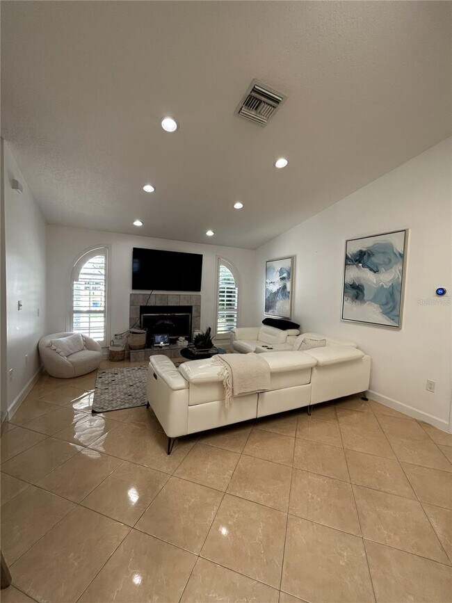 Building Photo - 1110 Craig Ct