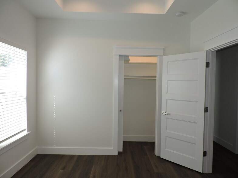 Building Photo - 12610 Erin Lea Ln