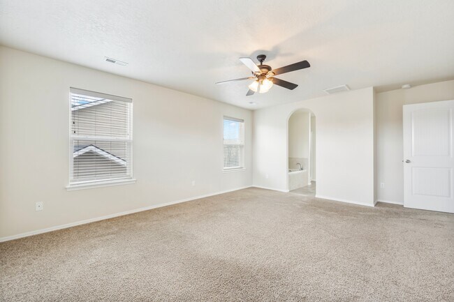 Building Photo - 1860 E Adelaide Dr