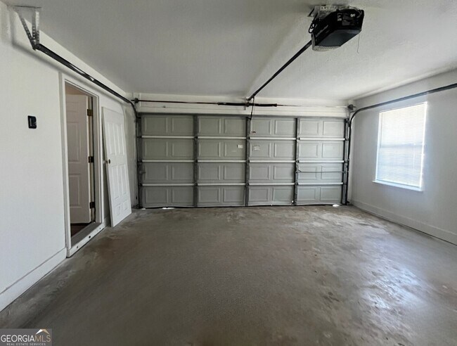 Building Photo - 519 Lake Jordan Blvd W