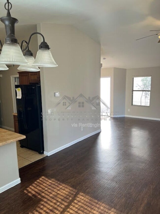 Building Photo - 11429 W Austin Thomas Dr