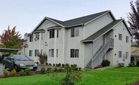 Building Photo - Well-Maintained 2 bed, 2 bath unit in 4-Pl...