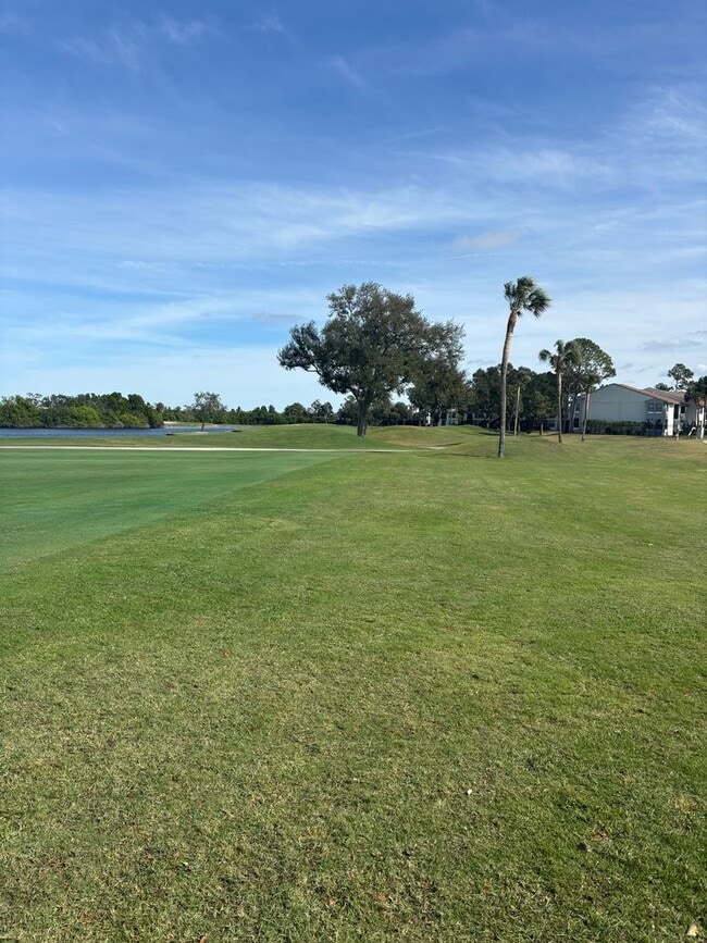 Building Photo - Charming 2BR Condo in Clearwater