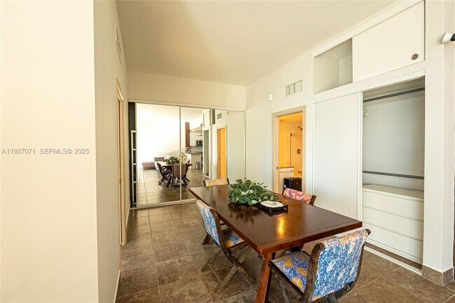 Building Photo - 770 NE 69th St